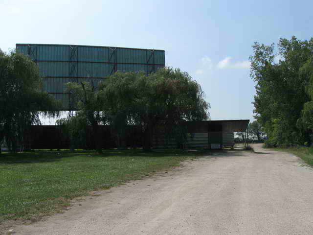 Star View Drive-In - 2010 Photo (newer photo)